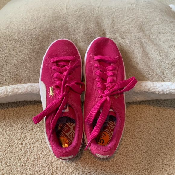 hot pink puma suede